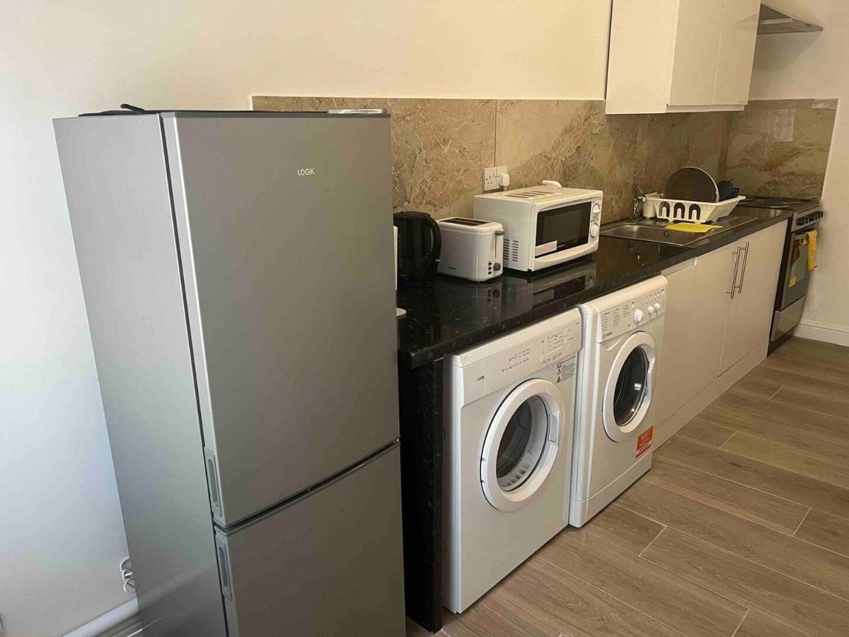 Starlet Property Wanstead Bagian luar foto