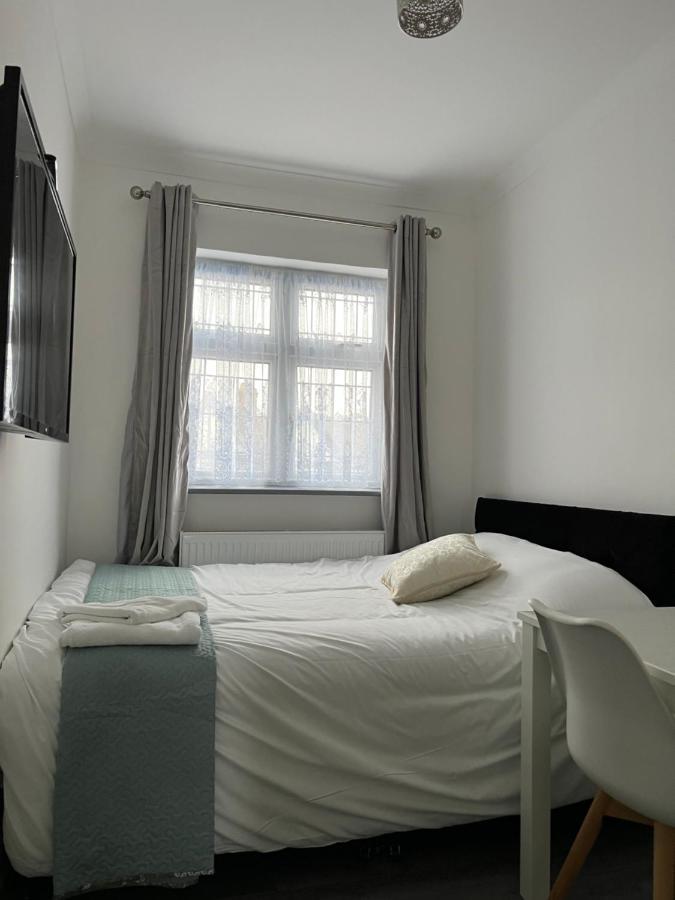 Starlet Property Wanstead Bagian luar foto