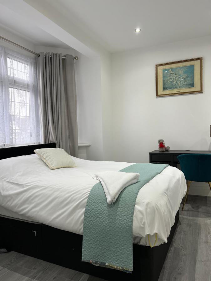 Starlet Property Wanstead Bagian luar foto