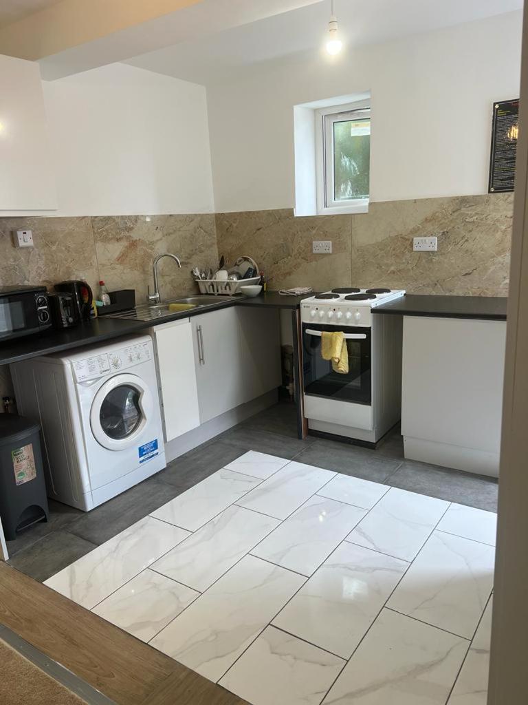Starlet Property Wanstead Bagian luar foto